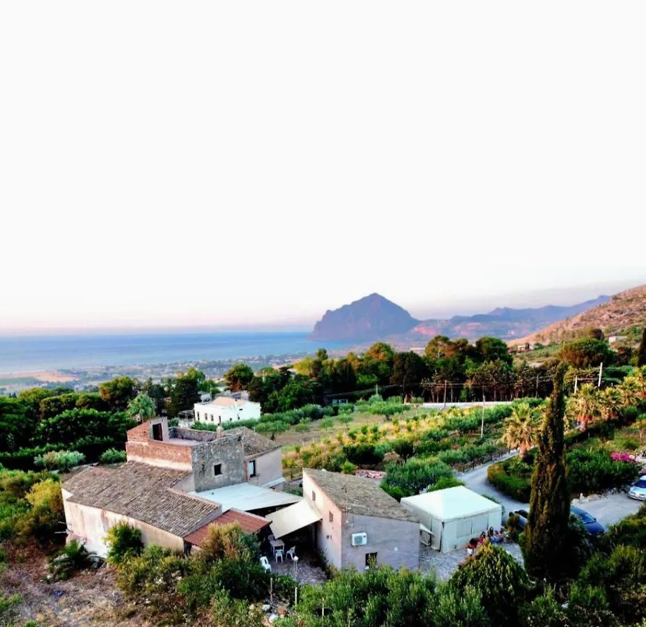 Torre Saracena Vista Mare Bed & Breakfast Valderice