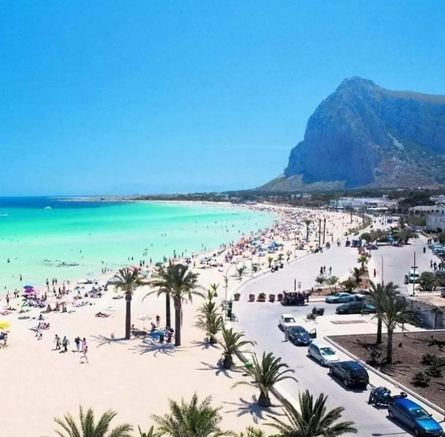 Torre Saracena Vista Mare Bed & Breakfast Valderice