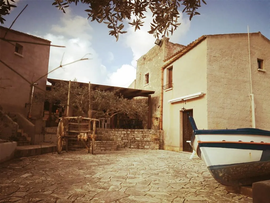 Torre Saracena Vista Mare Bed & Breakfast Valderice